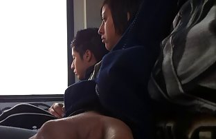 XXX 金发碧眼的一个沉重的乳房拍摄短裤