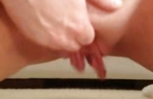 XXX 一个漂亮的学生不得不和她的室友在一起