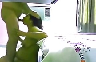 XXX 金发碧眼的小鸡看女同性恋性爱和指法