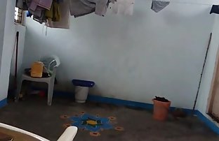 XXX 比阿特丽斯巧妙地吸朋友的鸡巴