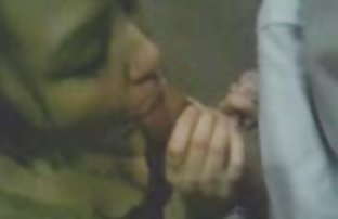 XXX 监视一个沐浴在海里的人