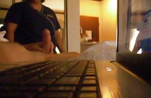 XXX 瘦金发繁殖和性交在树林里俄罗斯妓女