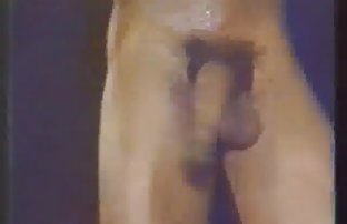 XXX 年轻的什马拉积极为一个成年男子做一个